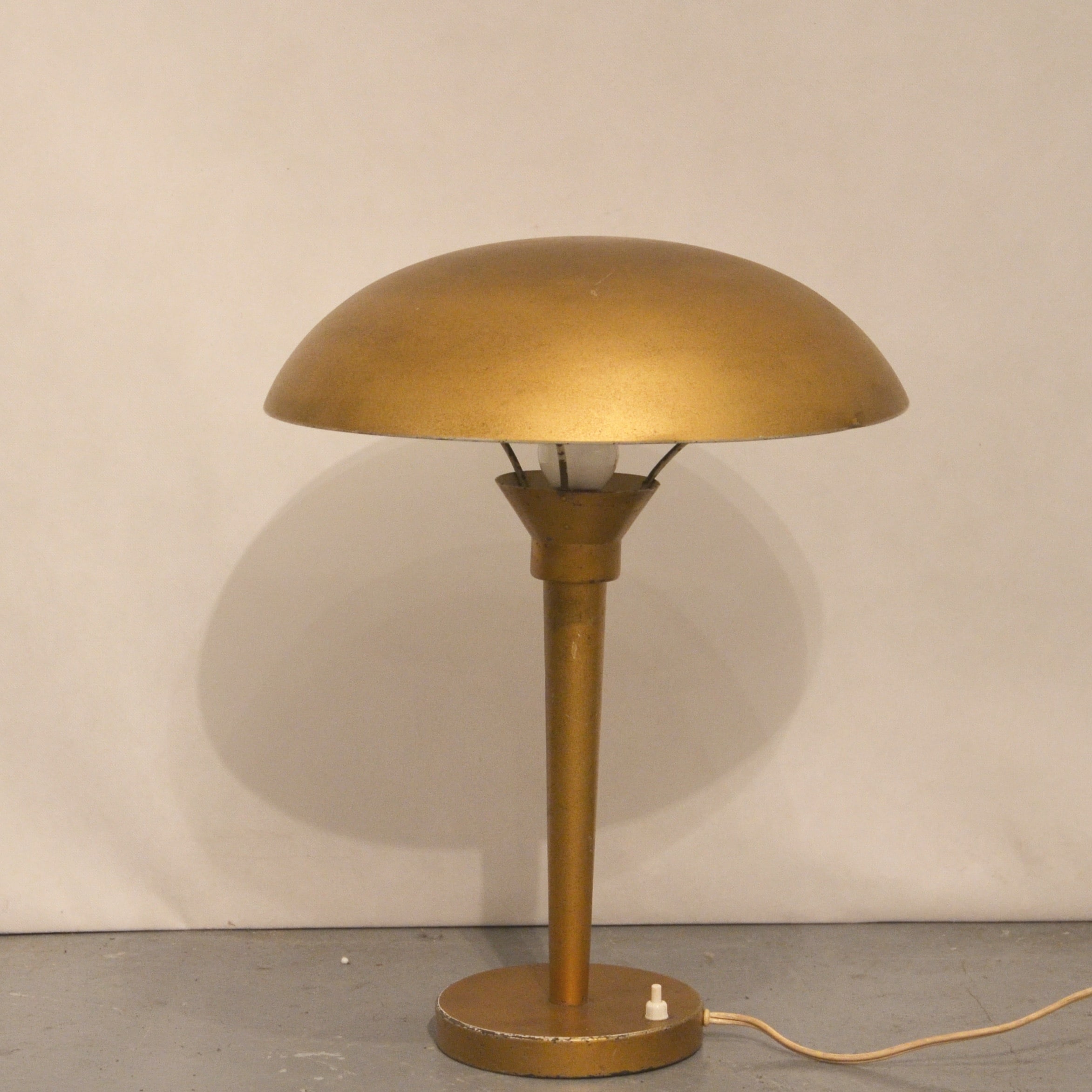 lampe a poser style art deco