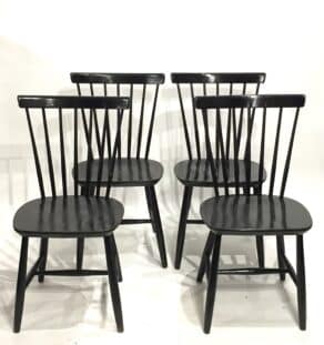 Série de 4 chaises scandinaves noires