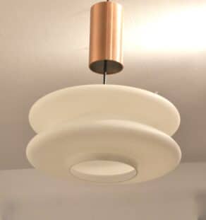 Suspension opaline scandinave