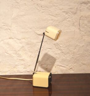 Lampe télescopique japonaise