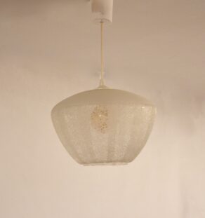 Suspension en verre granité