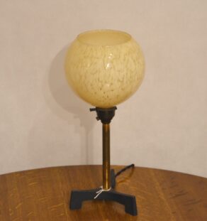Lampe à poser boule années 50