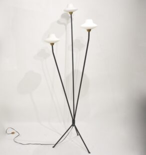 Lampadaire tripode opalines
