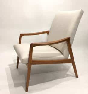 Fauteuil retapissé blanc crème