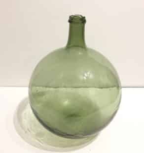 Dames jeannes en verre soufflé vertes