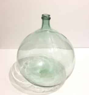 Grosse dame jeanne en verre soufflé