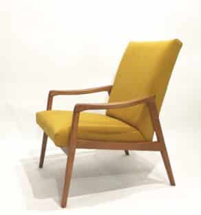 Fauteuil retapissé moutarde