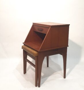 Petit meuble téléphone