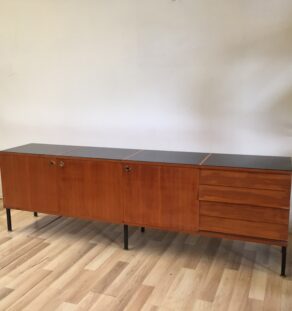 Enfilade moderniste en teck 240 cm