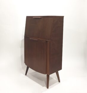 Mini bar scandinave