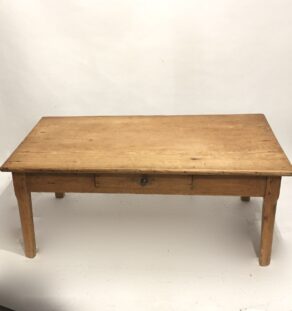 Table basse de ferme