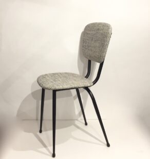 Série de 6 chaises années 60 retapissées