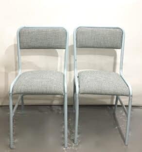 PAIRE DE CHAISES BLEU CIEL