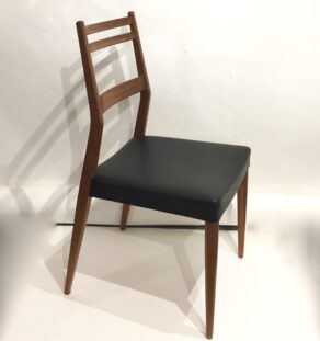 Chaises scandinaves années 60