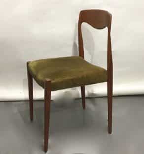 Chaise teck et velours vert