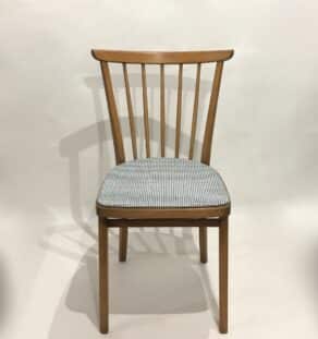 Chaise bistrot pied de poule