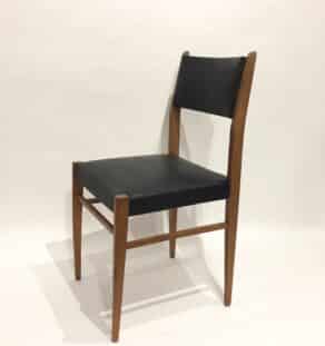 Série de 4 chaises skaï noir
