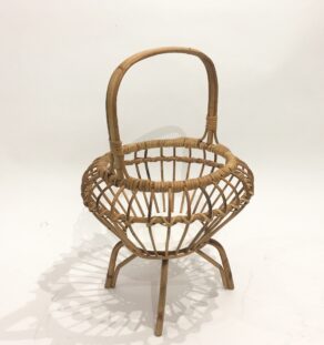 Travailleuse en rotin