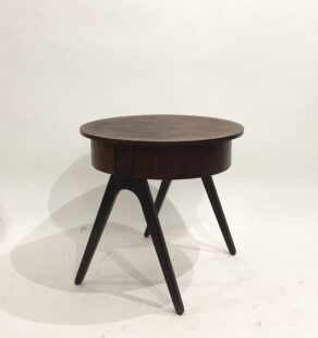 Table d'appoint danoise