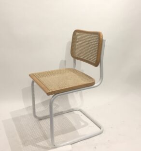 Chaise B32 de Marcel Breuer