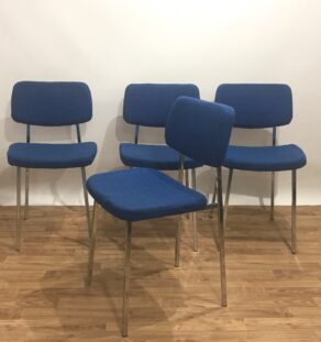 Série de 4 chaises années 70 bleues