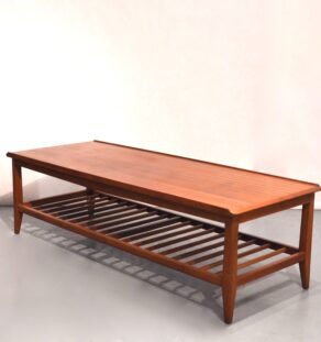Grande table basse scandinave