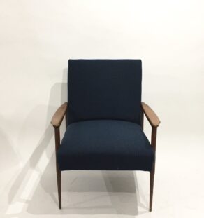 Fauteuil scandinave retapissé bleu