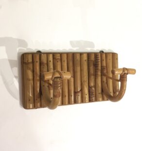 Porte-manteaux en rotin