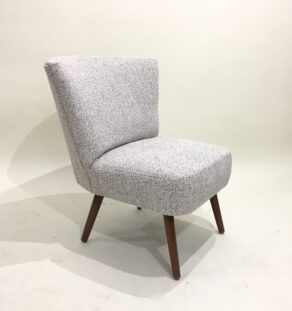 Petit fauteuil cocktail retapissé