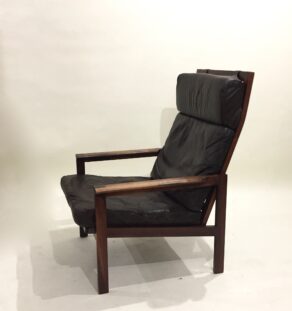 Fauteuil norvégien en cuir et palissandre