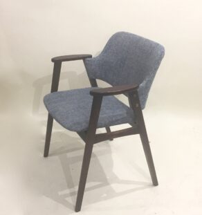 Fauteuil de bureau retapissé bleu
