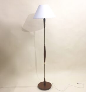 Lampadaire années 60 en teck