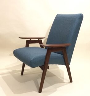Fauteuil J. Smidek retapissé