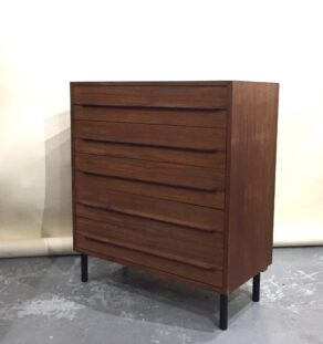 Commode scandinave en teck