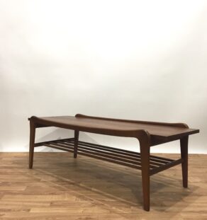 TABLE BASSE SCANDINAVE