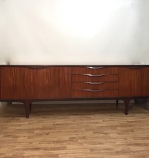 Grande enfilade scandinave en palissandre