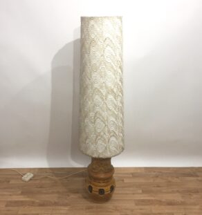 Lampe de sol en céramique jaune