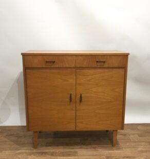 Petit meuble de rangement