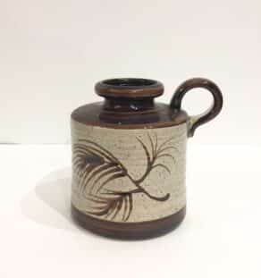 Vase céramique années 60 avec une anse