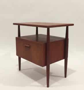 Chevet scandinave en teck