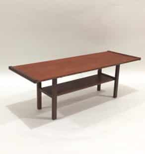 Petite table basse en teck