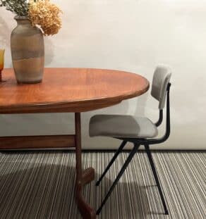 Chaises Friso Kramer en velours gris