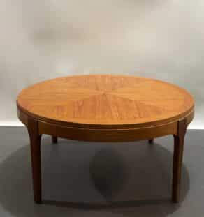 Table basse ronde marquetée