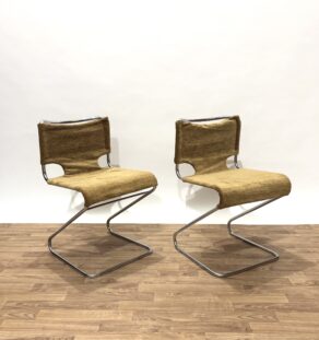 Paire de chaises Biscia de Pascal Mourgue