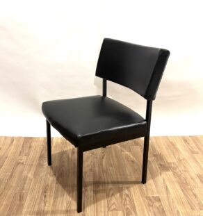 Chaise de Joseph-André Motte pour Steiner