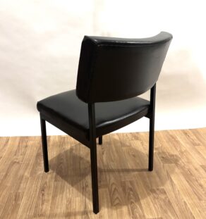 Chaise de Joseph-André Motte pour Steiner – Image 4