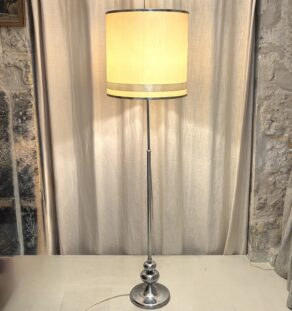 Lampadaire années 70 métal chromé