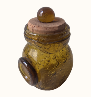 Pot en verre ambré de Biot